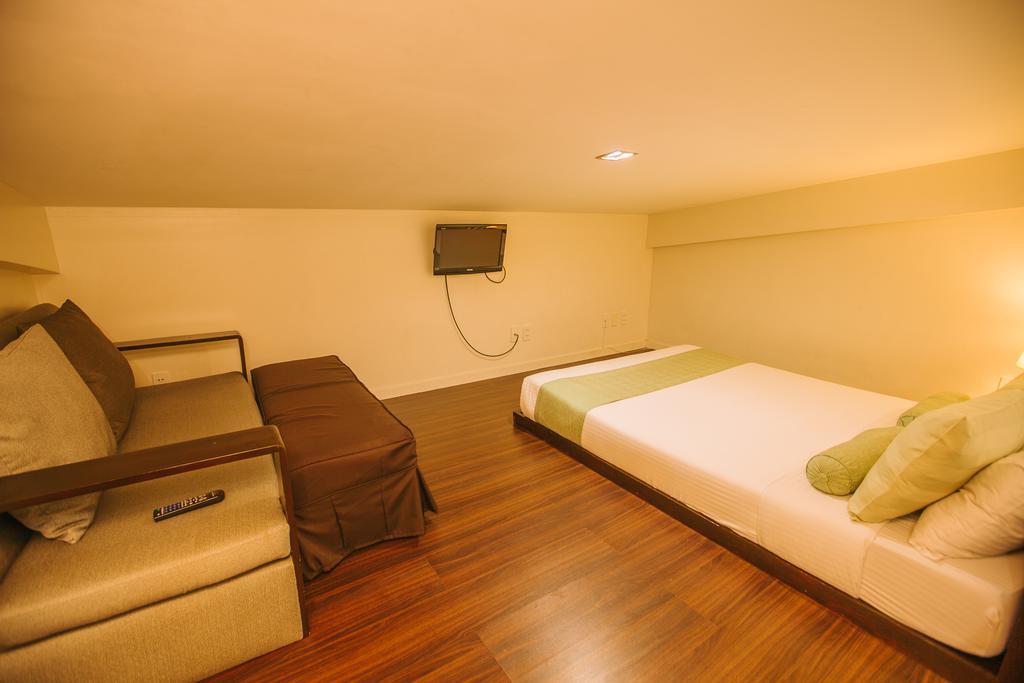 Subic Coco Hotel Olongapo Chambre photo
