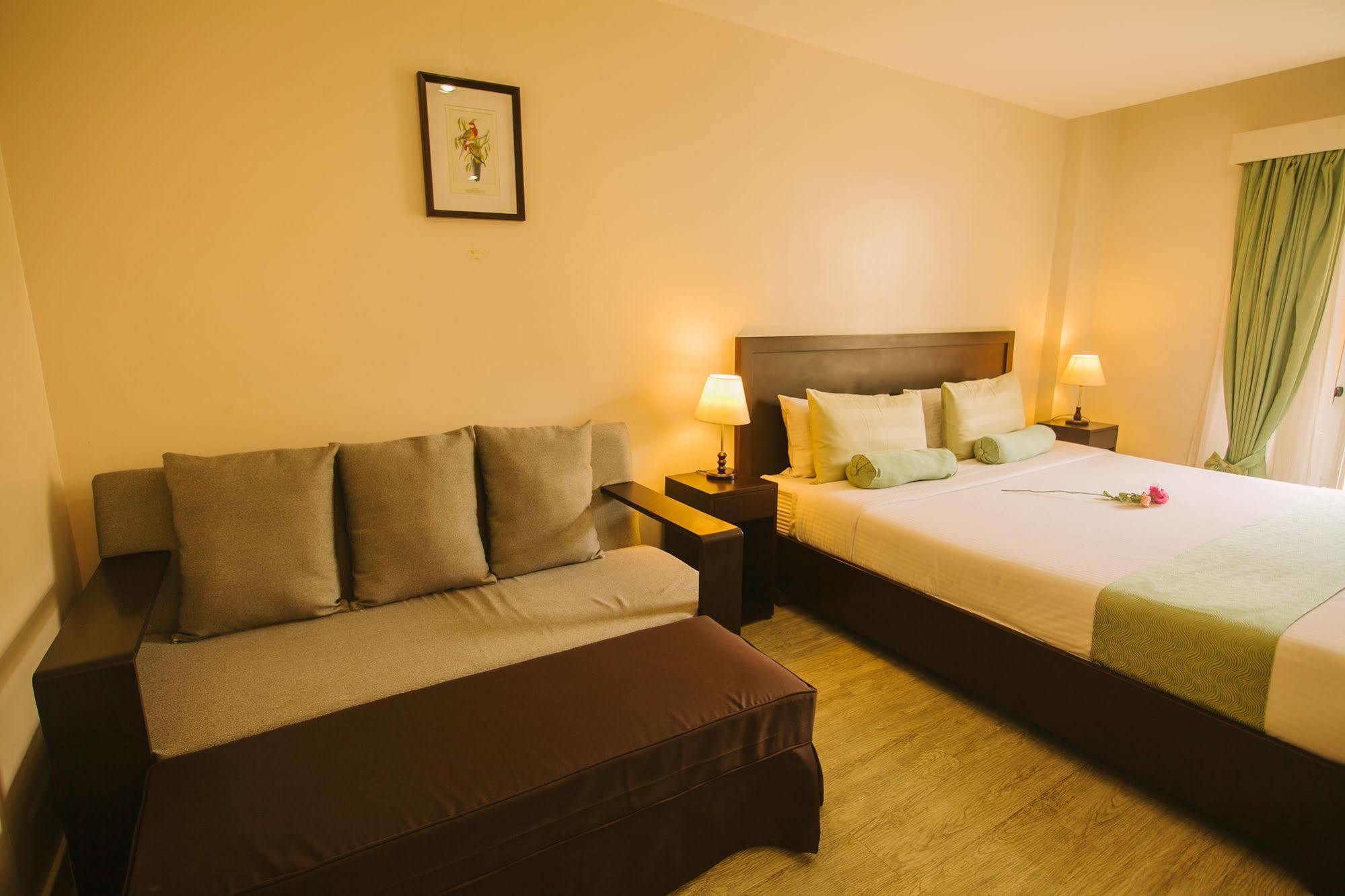 Subic Coco Hotel Olongapo Extérieur photo