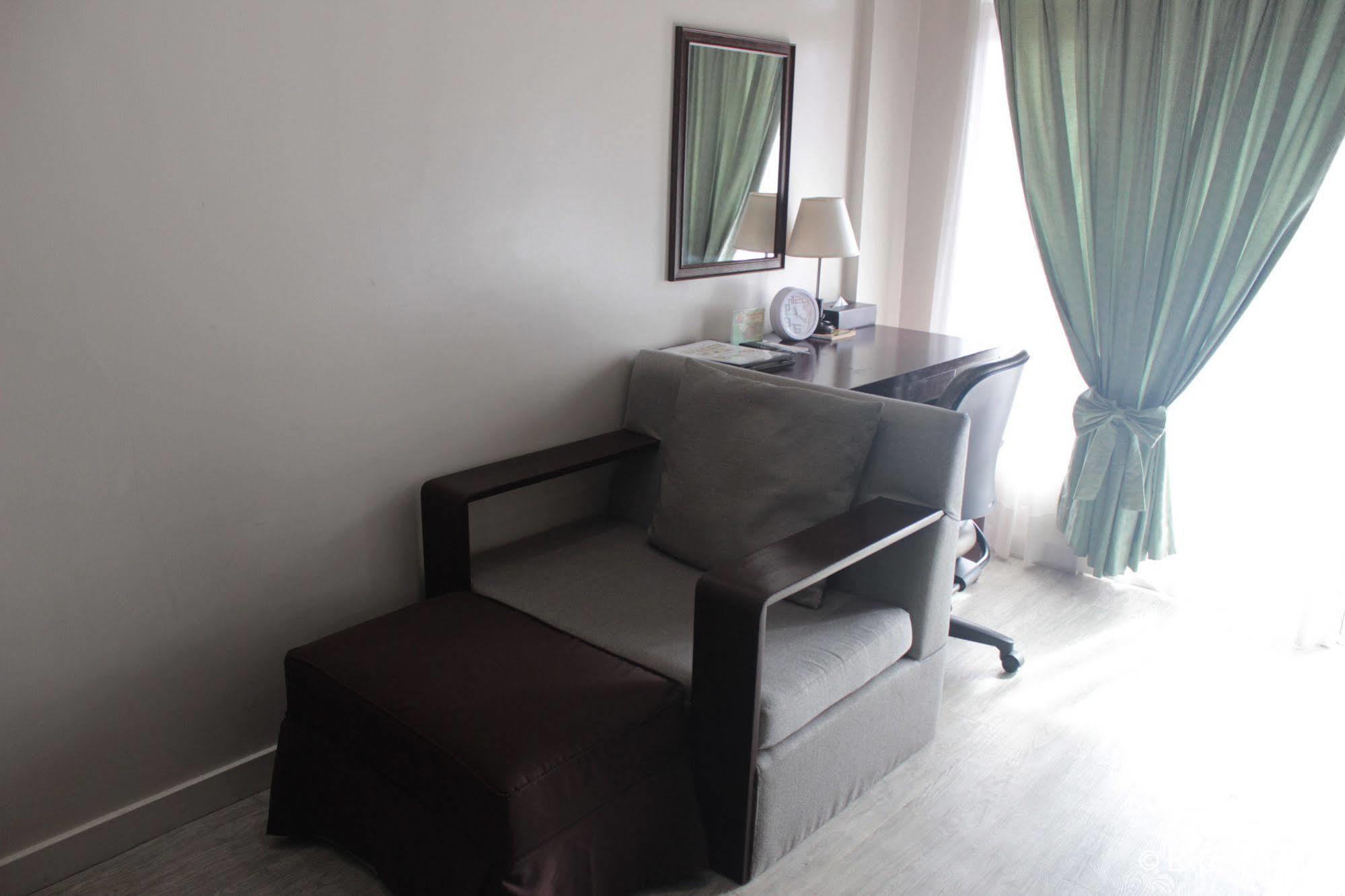 Subic Coco Hotel Olongapo Extérieur photo