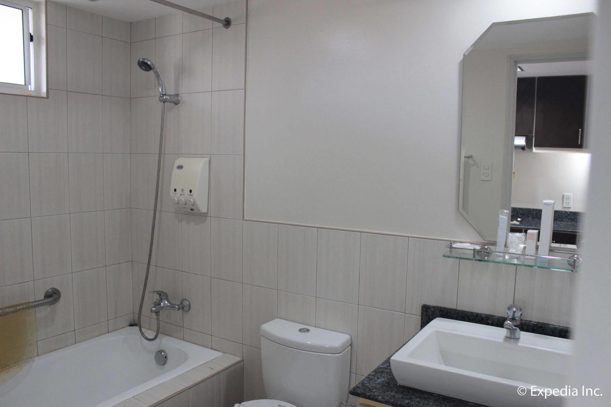 Subic Coco Hotel Olongapo Extérieur photo