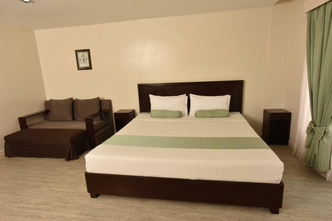Subic Coco Hotel Olongapo Extérieur photo
