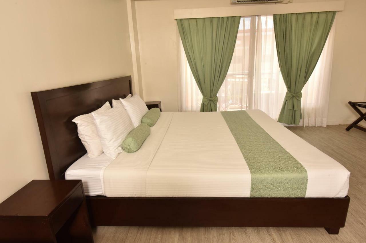 Subic Coco Hotel Olongapo Extérieur photo