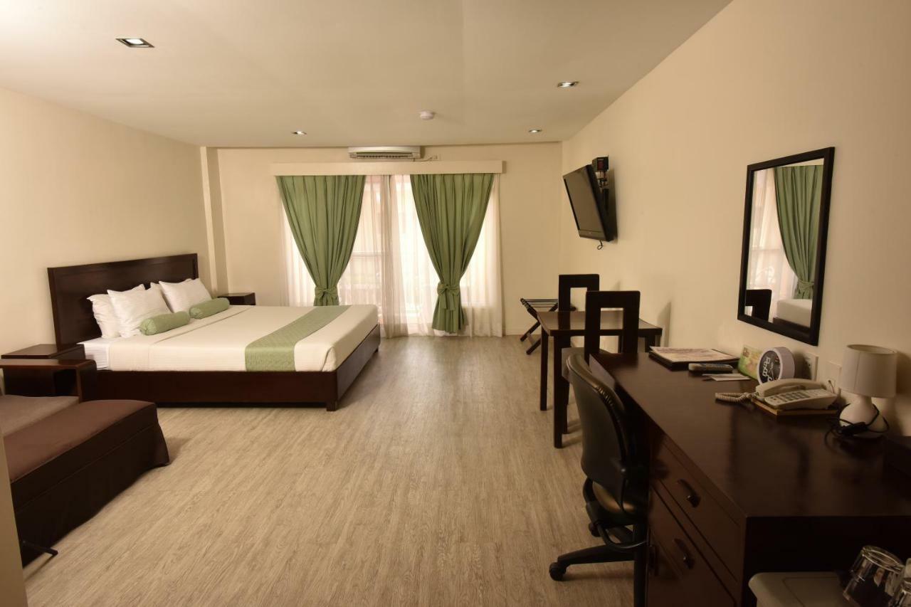Subic Coco Hotel Olongapo Extérieur photo